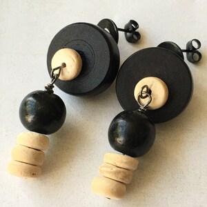 Wood, tiger ebony and bleached coconut beaded stud earrings