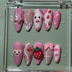 Strawberry cow coquette kawaii Lolita core press on nails