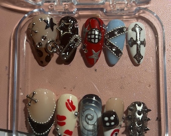 Y2K Gyaru Jirai Kei Vivienne Westwood-Inspired Anime Gothic Press on Nails