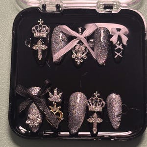 Black and silver cat eye Gyaru y2k princess core press on nails