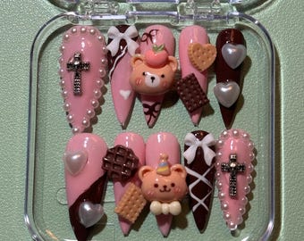 Sweet Dessert Series 3! Adorable jirai kei coquette Lolita core kawaii pink and brown bear press on nails!