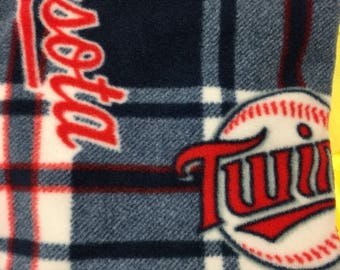 Fleece Plaid Pillowcase with MN Twins Print