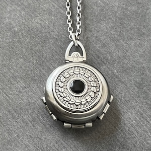 Folding Locket Black Enamel Antiqued Silver Wreath Folding Unisex 4 Photo Nature Inspired Locket Men's Gifts Boyfriend Husband Brother BFF