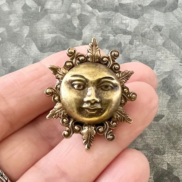 Full Moon Brooch - Etsy