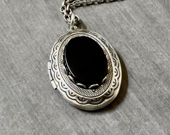 Oval Onyx Locket Necklace Vintage Inspired Black Gemstone Onyx Cabochon Mother's Day Gift Photograph Keeper Father's Day Gift Antique Silver