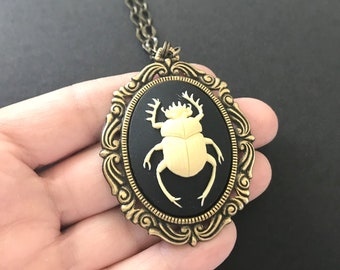 LARGE Scarab Necklace Large Beetle Pendant Gothic Bug Jewelry Insect Statement Necklace Halloween Cosplay Woodland Bug Creepy Oval Pendant