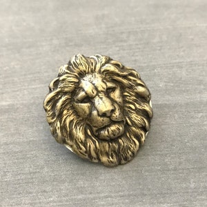Lion Brooch, Lion Pin, Leo Birthday, Zoo Animal, Lion&#39;s Mane, Jungle Animal, Lion Head, Lapel Pin, Sweater Pin, Lion Lover, Antique Brass