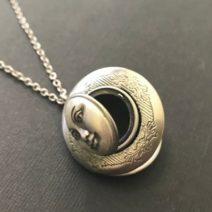 Celestial DOUBLE Locket Necklace Full Moon Antique Silver Moon Face Floral Locket Vintage Style Unisex Photo Locket Bridesmaid Friend Gift