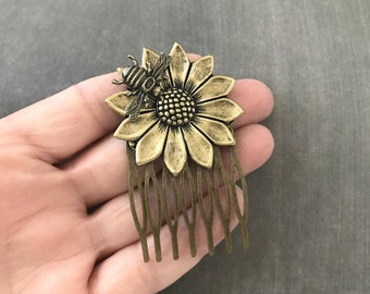 Sunflower Hair Comb Bumble Bee Hair Pick Statement Comb Woodland Wedding Gift for Her Vintage Style Bun Holder Nature Inspired Nature Lover