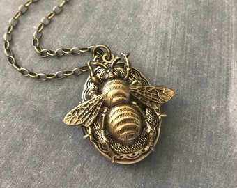 Bold Bee Locket Vintage Inspired Unisex Locket Insect Jewelry Entomology Woodland Bug Necklace Nature Inspired Bee Lover Gift Photo BFF Gift
