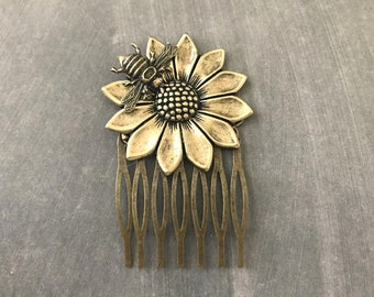 Sunflower Hair Comb Bumble Bee Hair Pick Statement Comb Woodland Wedding Gift for Her Vintage Style Bun Holder Nature Inspired Nature Lover