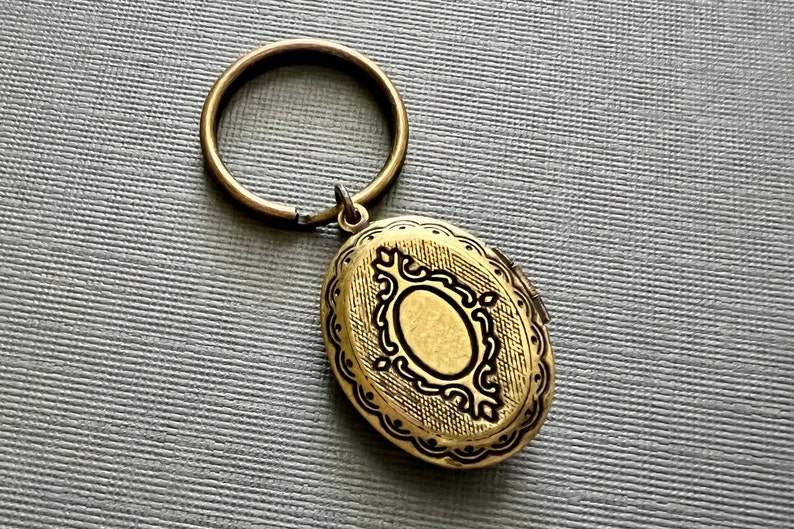 Locket Key Ring Bird Locket Key Chain Keychain Gift Floral Locket Nature Inspired Vintage Style House Key Holder Antique Brass Car Key Ring image 4