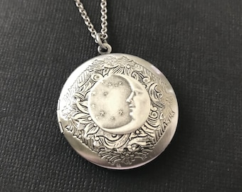 Celestial Floral Locket Crescent Moon Stars Vintage Style Gift for Friends Woodland Photo Locket ANTIQUE SILVER Heavenly Mother's Day Gift