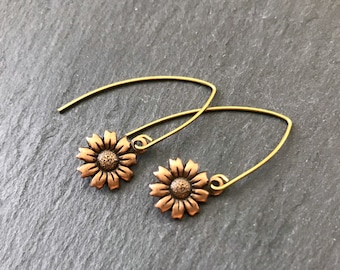 Small Daisy Earrings, Copper Oxidized, Boho Daisies, Tiny Floral Earrings, Woodland Flowers, Copper Petals, Teen Earrings, Nature Lover Gift