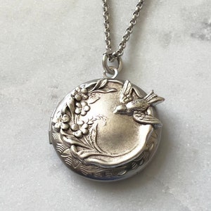 Silver Bird Locket Girlfriend Gift Unisex Jewelry Bird Watcher Gift Bridesmaid Gifts Woodland Flowers Bird Gifts for Her Family Pet Photos image 2