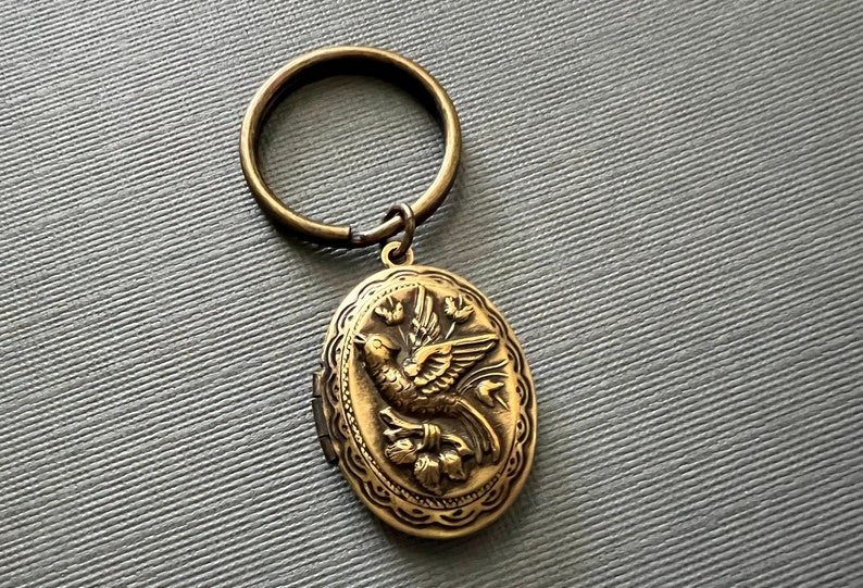 Locket Key Ring Bird Locket Key Chain Keychain Gift Floral Locket Nature Inspired Vintage Style House Key Holder Antique Brass Car Key Ring image 1