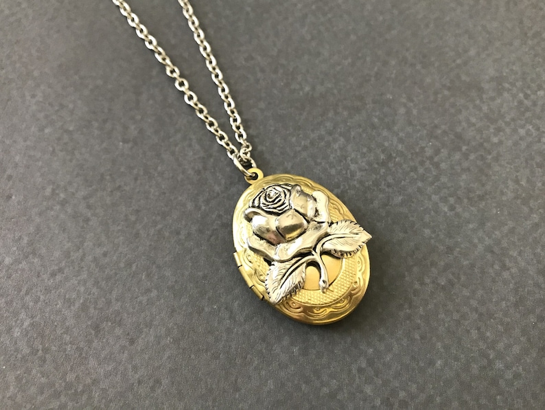 Silver Rose Locket Valentine/'s Day Gift Oval Pendant Matte Gold Flower Photo Locket Floral Easter Jewelry Mother/'s Day Wife Anniversary Gift