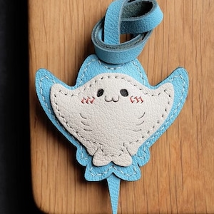 Mignon diable poisson poupée porte-clés cartable pendentif personnalisation pur fait main voiture porte-clés sac pendentif artisanat en cuir fait main