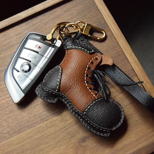 Personnalisation à la main Artisanat du cuir Mini bottes en cuir Pendentif clé de voiture sac décoration sac pendentif cadeau personnalisé à la main