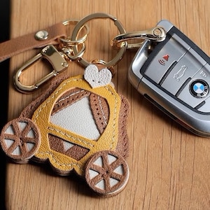 Voiture citrouille porte-clés cartable pendentif personnalisation pur fait main voiture porte-clés sac pendentif artisanat en cuir fait main