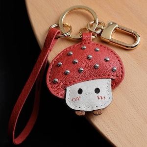 Porte-clés champignon cartable pendentif personnalisation pur porte-clés de voiture fait main sac pendentif artisanat en cuir fait main