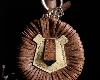 Lion pendant Customization Pure Handmade Car Keychain Bag Pendant Handmade Leather Crafts