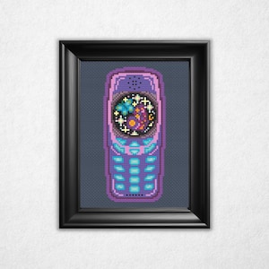Téléphone portable rétro - papillons étoilés - modèle de point de croix PDF, petit point de croix compté personnalisable