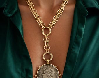 Gold Coin Medallion Necklace: Vintage Style, Gold-Plated Chain
