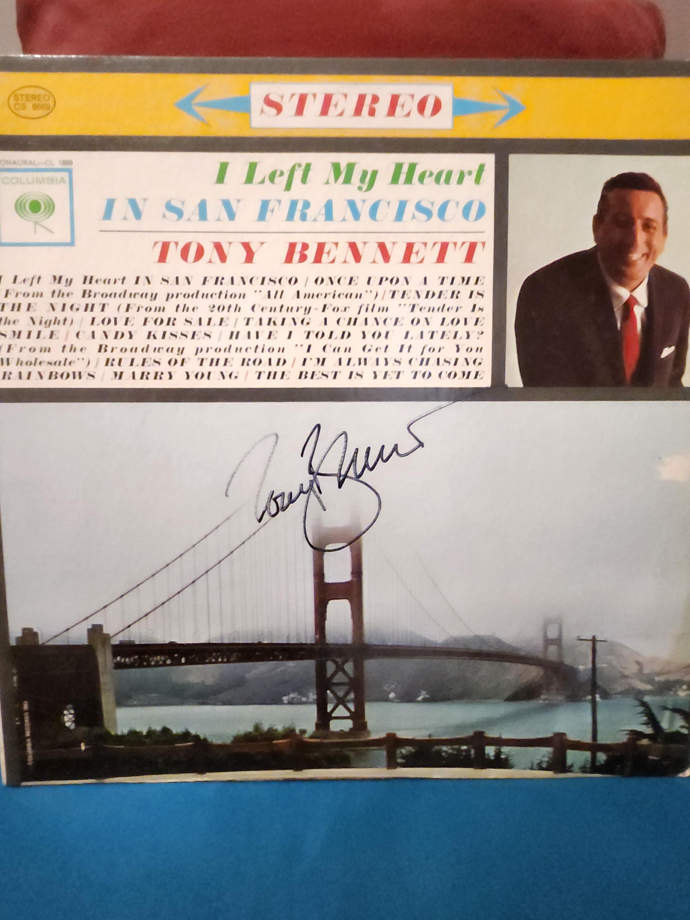 Tony Bennett Autographed "I Left My Heart in San Fransico" Album