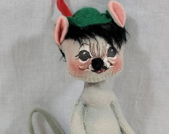 Annalee Gray Mouse Dated 1965 and 1984, Green Felt Pants and Hat With a Red Feather