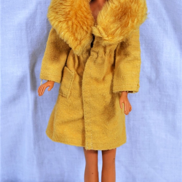 Barbie #8682 Tan Camel Wool Coat, Mod Faux Fur