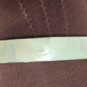 Bracelet Mother of Pearl Inlay Silver Toned Bangle Natural MOP Vintage Mother of Pearl
