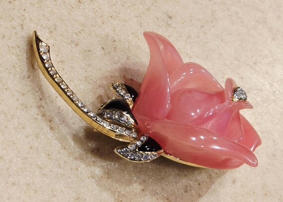 Broche Vintage Nœud Papillon Rose - Marque KJL Kenneth Jay Lane - 2,5 X 1,5 Pouces - Occasion