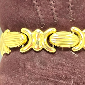 Vintage Signed AVON Gold Tone Fluted Link Bracelet 7&quot; x 5/8&quot;