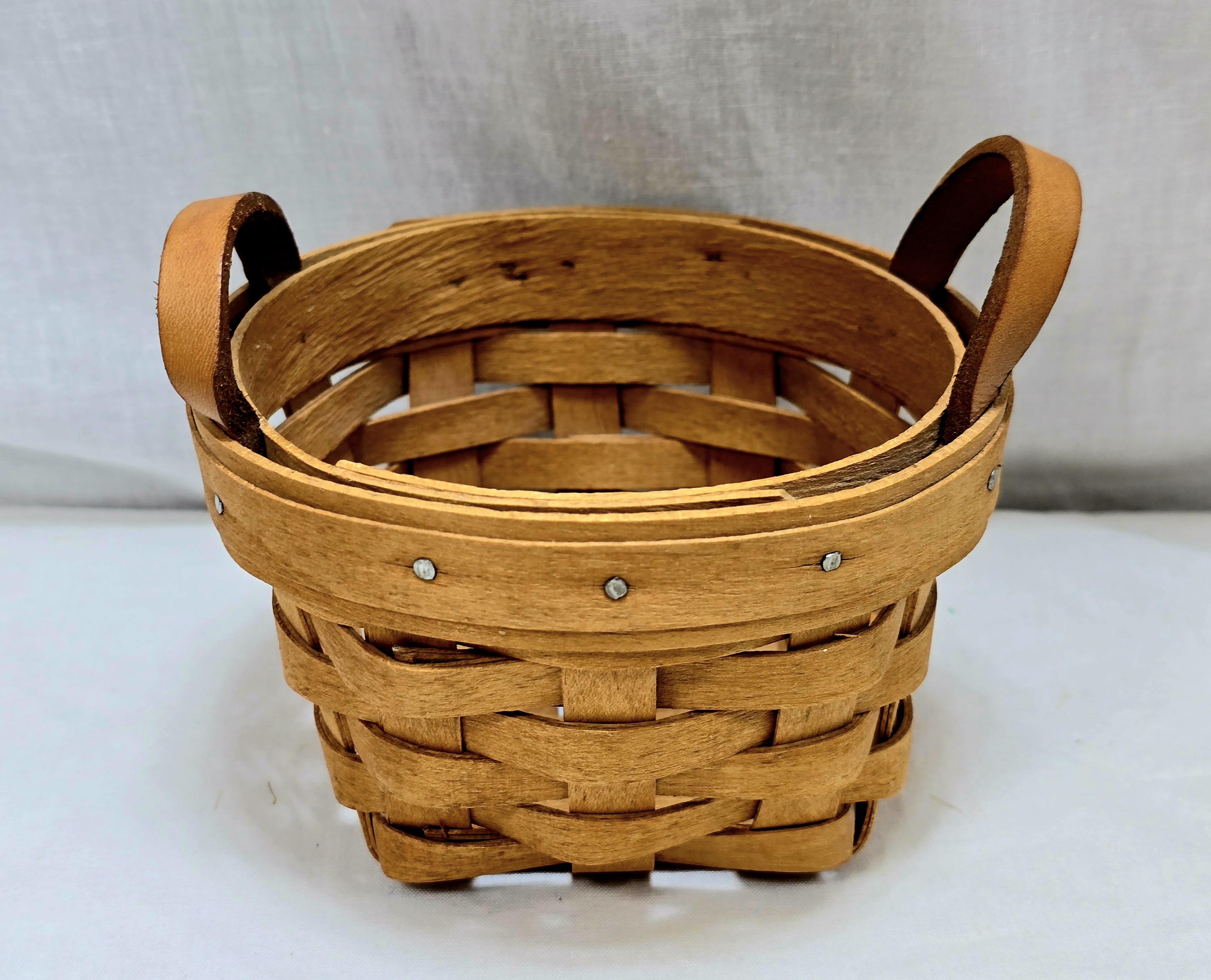 longaberger バスケット Longaberger Thyme Basket #19003 With Leather Handles - Etsy