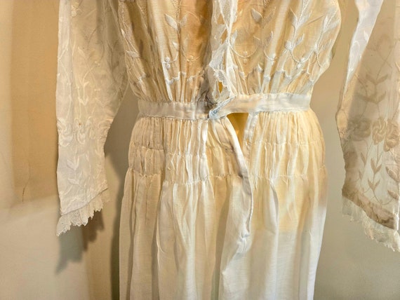 Antique early 1900s eyelet gown | Victorian Edwar… - image 5