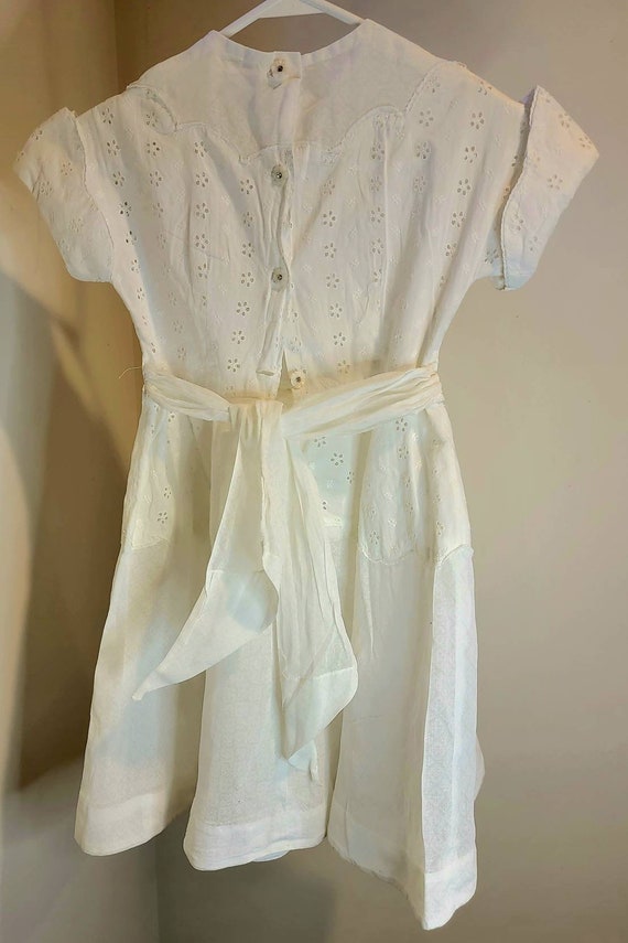 Vintage Girl's White Eyelet Dress, Size 8? - image 2