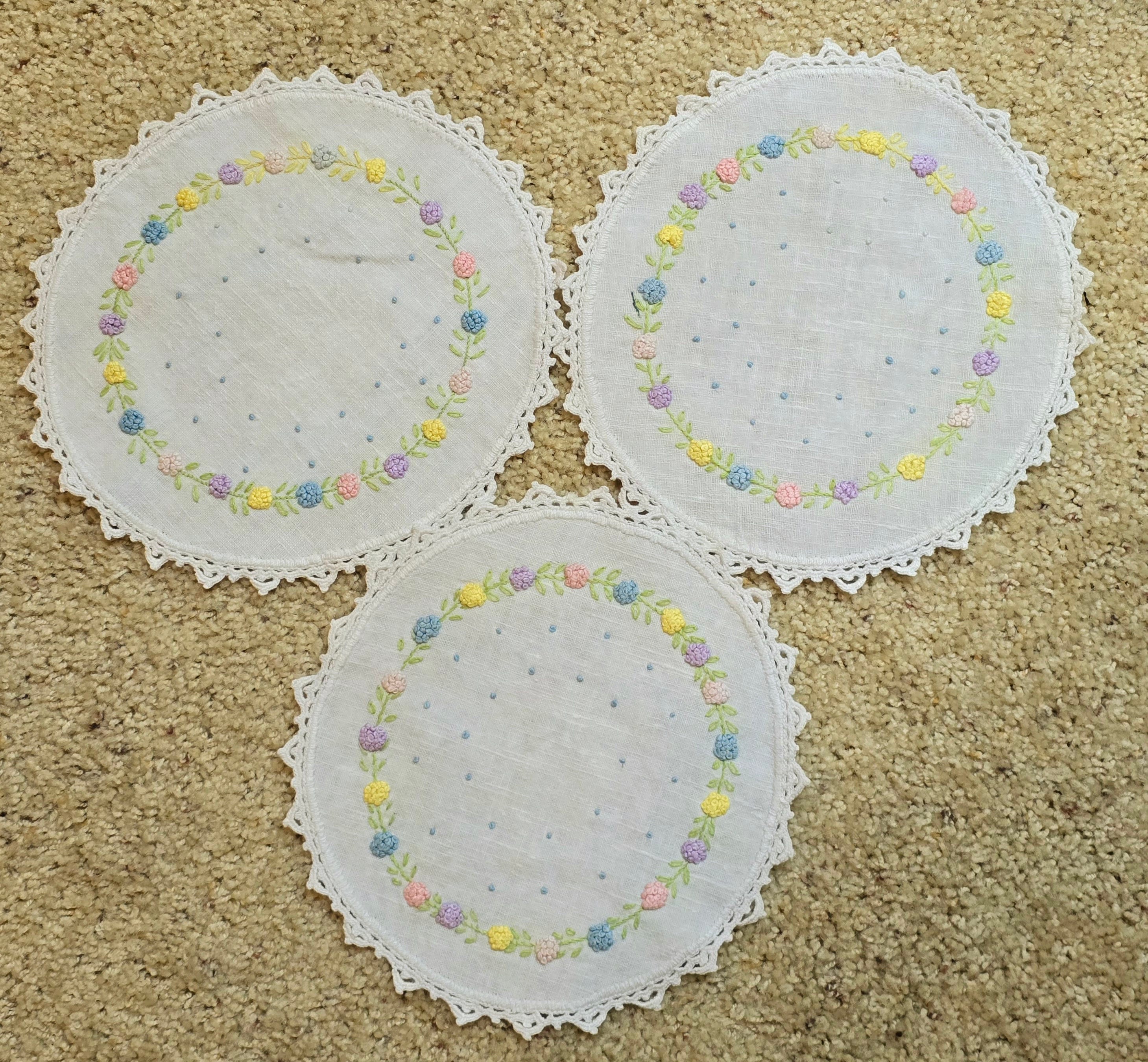 matilda ヴィンテージ ドイリー 葡萄手刺繍 麻 大 3枚 MARKT
