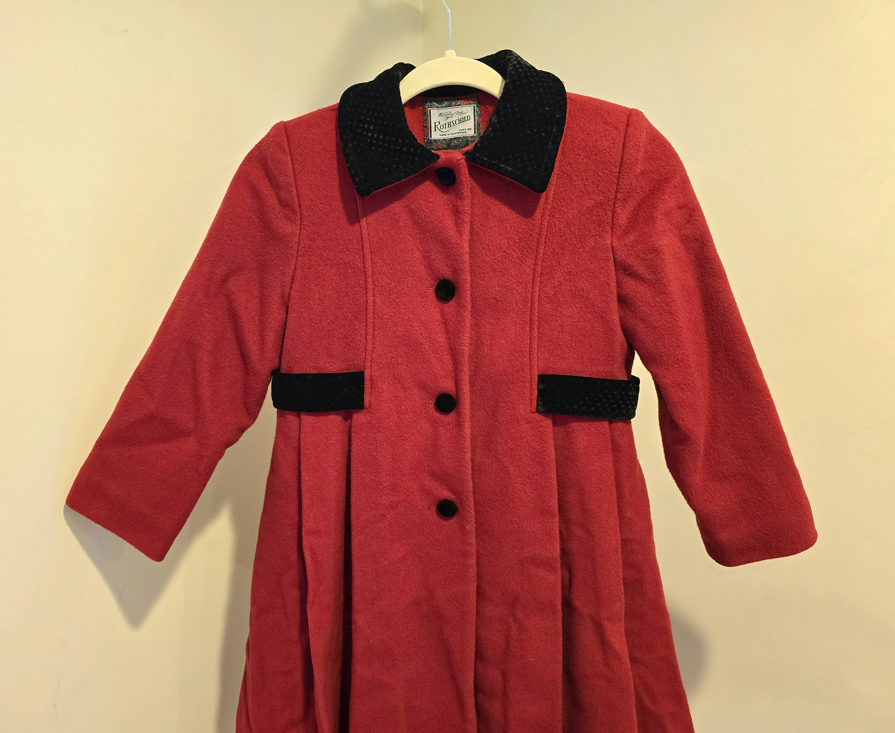 Rothschild red coat deals