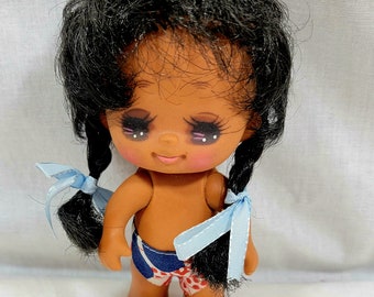 VENTA FINAL Muñeca de goma vintage hecha en Hong Kong 4", Cara pintada a mano,