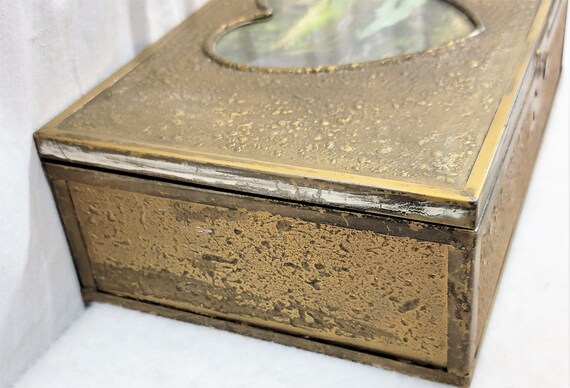 Vintage Metal and Wood Jewelry Box in Nubby Gold … - image 5