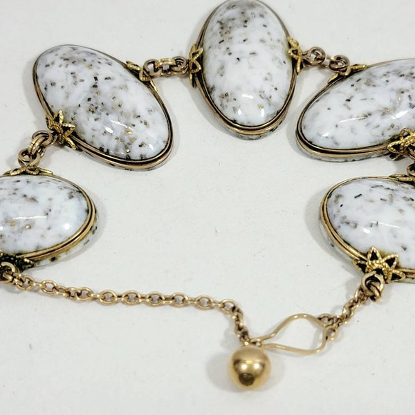 Vintage Confetti Lucite Oval Discs Bracelet, White and Gold on Gold Tone Bracelet