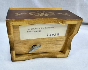 ルネッサンス/ Renaissance ブースターボックス　フランス語　美品 Renaissance Boxes - 33 For Sale at 1stDibs