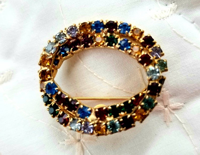 Vintage Infinity Eternal Multi Color Rhinestone Prong Set Double Oval Brooch Pin