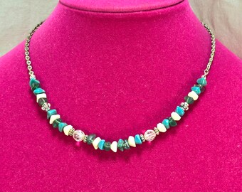 Collier vintage en perles colorées Avon