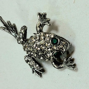 Lia Silvertone Leaping Frog, Clear Rhinestones with Green Eyes