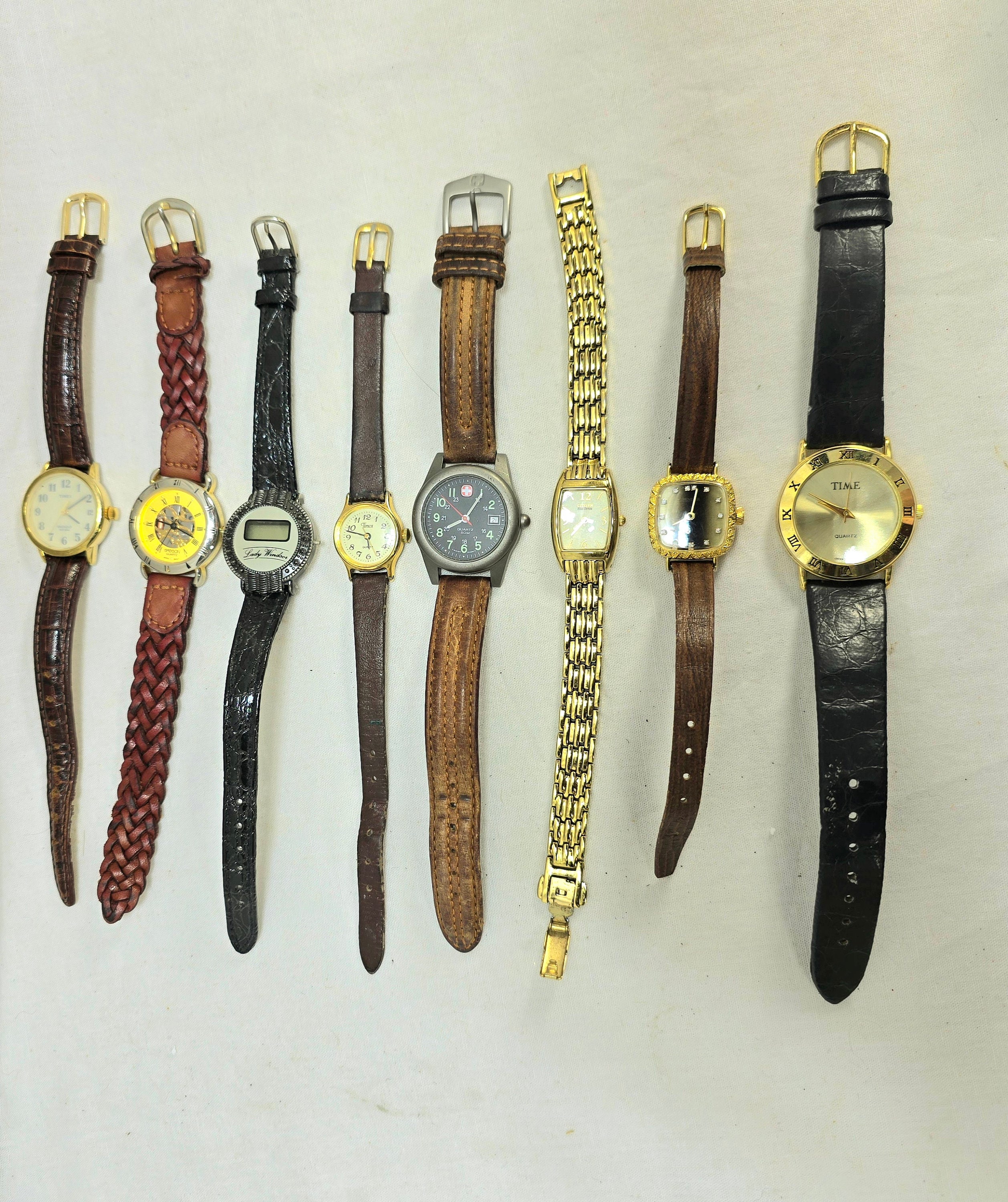 Lot 8 Watches - Men's Ladies Vintage Casual Designer Quartz