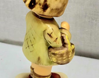 MI フンメル フィギュア：ゲーベル TMK-7 ドイツ製、バスケットを持っ