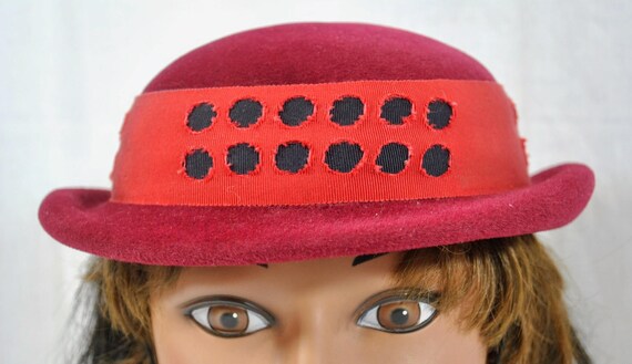 Vintage Zephyr Cloche Brimmed Hat - Elastic Chin … - image 4