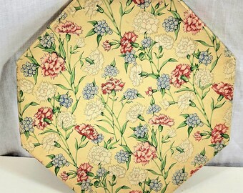 Vintage Hankies in Original Octagon Shaped Box with Carnations